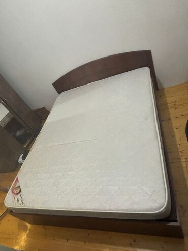 taxt ucun matraslar: İşlənmiş, İkinəfərlik çarpayı, Matras ilə