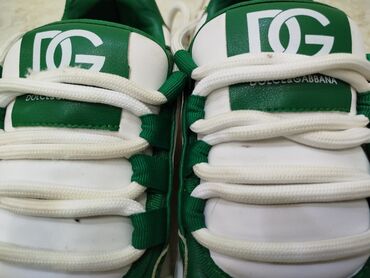 Krasofkalar və idman ayaqqabıları: Dolce&Gabbana orijinal ayaqqabı satılır.4-5 dəfə geyilib.Orijinal -da lalafo.az — 11 Krasofkalar və idman ayaqqabıları: Dolce&Gabbana orijinal ayaqqabı satılır.4-5 dəfə geyilib.Orijinal — 11
