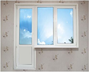Окна и комплектующие: Продаю белые пластиковые балконные окна с дверью состояние 