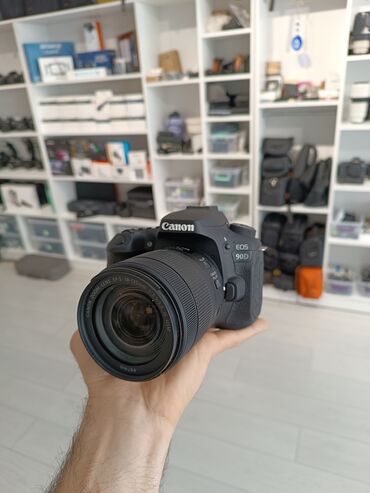 Fotokameralar: Canon 90D+ 18-136mm IS STM NanoUSM