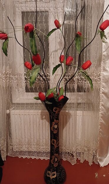dekor saatler: Güldan satilir icindeki güllerle birge 30 azn unvan sabuncu qesebesi