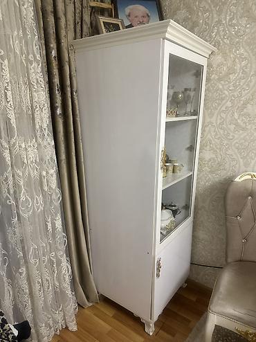 Divan və masa dəstləri: Hamısı birlikdə 550 Azn satılır .Divan 2 kreslo .stol və 6-stul2 — 2