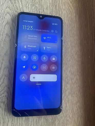 iphone se 2020 qiyməti: Xiaomi Mi 9 SE, 64 GB, 
 Face ID — 3