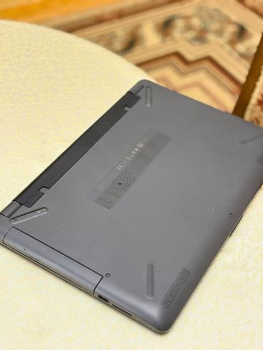 15.6 ekran: HP noutbuk – 15.6" ekranlı, tam ölçülü klaviatura və ayrıca rəqəmsal — 3