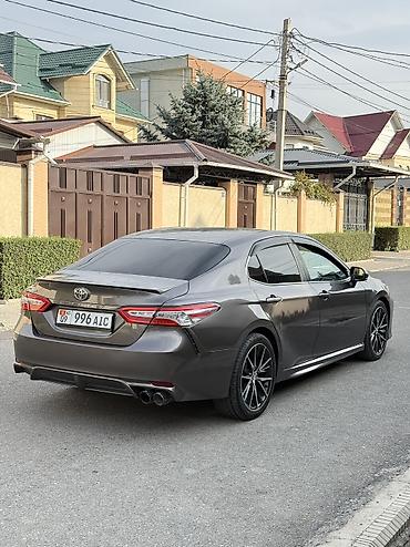 Toyota: Toyota Camry: 2018 г., 1 л, Автомат, Бензин, Хэтчбэк — 4