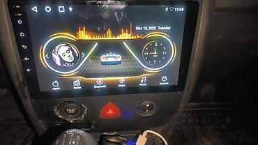Avtomobil üçün Android multimedya başlıq (touchscreen) barterde edirem