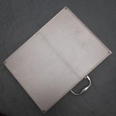 gumuş qab qacaq: 24 parça bıçaq–çəngəl–qaşıq dəsti (metal çamadanla) - Material — 3