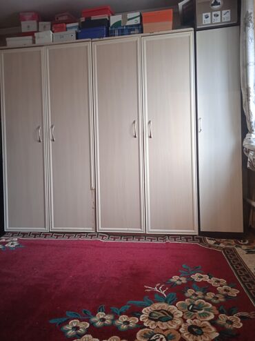 капсула отель: 50 кв. м, 2 бөлмө