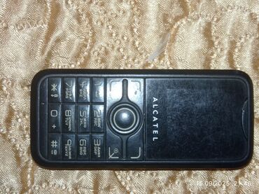 кнопка телефон: Alcatel 1B, rəng - Qara, Düyməli