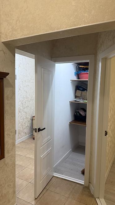 Продажа квартир: 3 комнаты, 72 м², Золотой квадрат 106 серия, 3 этаж — 10