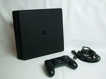 dozator vode: U ponudi je Sony PlayStation 4 Slim. Stanje: odlično očuvana, komplet — 8