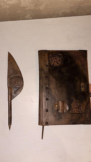 ofis ləvazimatı: Məhsul: Dəri üzlü əl işi dəftər + tematik qələm - Material: Təbii — 3