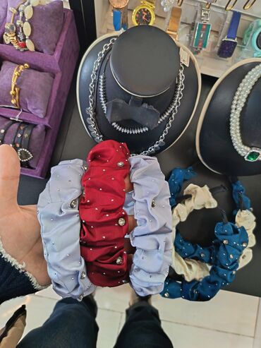 Bijuteriya dəstləri: Zərgərlik dəstləri – zövqlü aksesuar seçimi 1) Yaşıl daşlı çiçək — 11