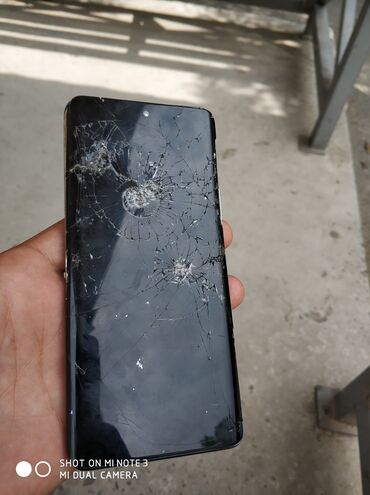 Mini: Huawei Nova 9 256 yaddas 12 ram hundurlukden dusub yere ekran sinib
