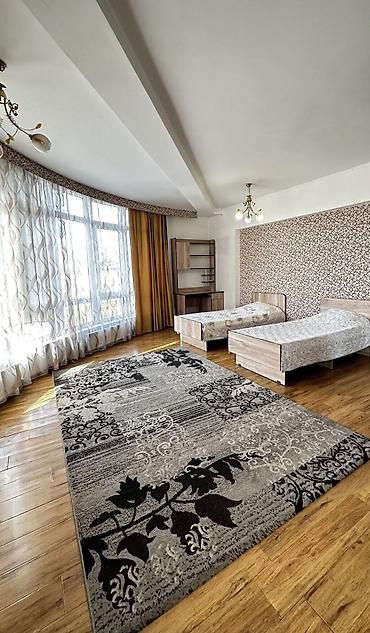 red centr: 3 комнаты, 130 м², Элитка, 4 этаж — 3