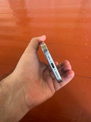 iphone 18 satışı: IPhone 15 Pro, 256 GB, Gümüşü — 3