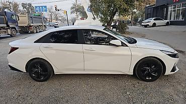 хундай аванте: Hyundai Avante: 2022 г., 1.6 л, Автомат, Гибрид, Седан — 4