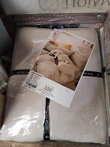 Комплект постельного белья из мытой хлопковой ткани (4 предмета) - at lalafo.kg Комплект постельного белья из мытой хлопковой ткани (4 предмета) -