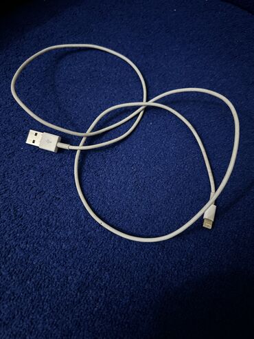 Kabellər: Orginal Apple Type C USB Heç bir problemi yoxdur alib yoxluya