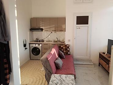 yaşmada: 🏡✨ RƏSSAMLARIN BİNASINDA MƏNZİL SATILIR ✨🏡 📍 İnşaatçılar prospekti – — 5