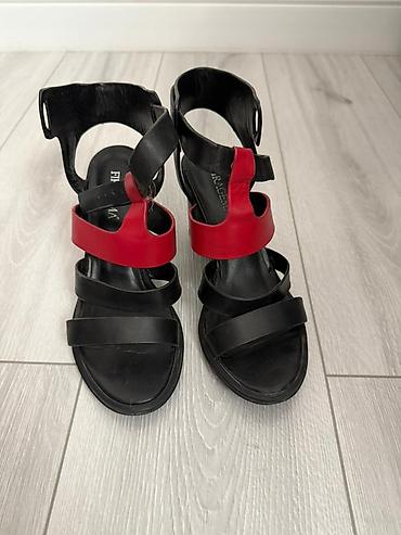 Туфли: 1) Туфли-лодочки BASCONI: (б/у)размер 39 - Цвет: черный - Материал — 7