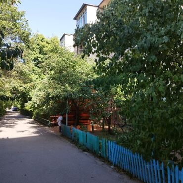 по ворошилова: 3 комнаты, 58 м², 104 серия, 2 этаж, Косметический ремонт