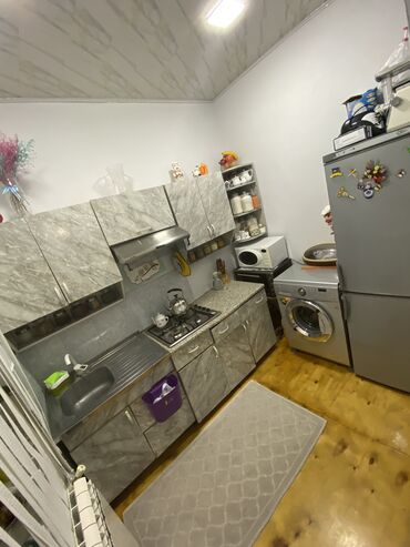 Həyət evləri və villaların satışı: 2 otaqlı, 80 kv. m, Kredit yoxdur, Orta təmir — 9