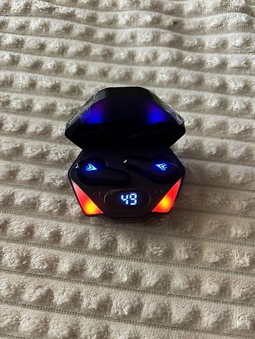 Qulaqcıqlar: Продам беспроводные bluetooth наушники с подсветкой. Стильные. Новые — 1
