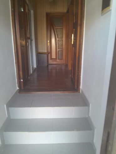 Otaqların satışı: 3 otaqlı mənzil/interyer təqdim olunur. - Plan: 1 qonaq otağı, 2 — 6