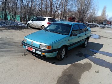 Volkswagen: Volkswagen Passat: 1990 г., 1.8 л, Механика, Бензин, Седан