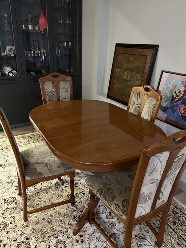 �������� ������������ ���� в Кыргызстан | Комплекты столов и стульев: Продаю стол+ стулья 6 штук. Раскладной. Длина 130 Ширина 93