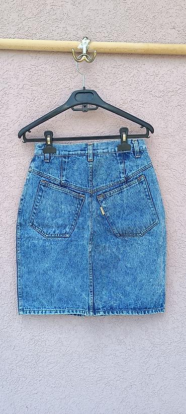 Suknje: Džins suknja, classic blue wash, ravnog kroja do iznad kolena. - — 1