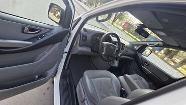 Hyundai: Hyundai Starex: 2019 г., 2.5 л, Автомат, Дизель, Бус — 17