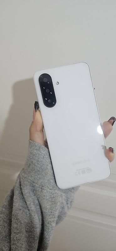 Мобильные телефоны и аксессуары: Samsung Galaxy A26 5G, цвет - Белый — 2