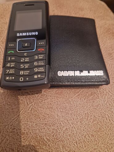 Samsung balaca tək nömrə telefon. ideal zavod. barterdə olar baxir