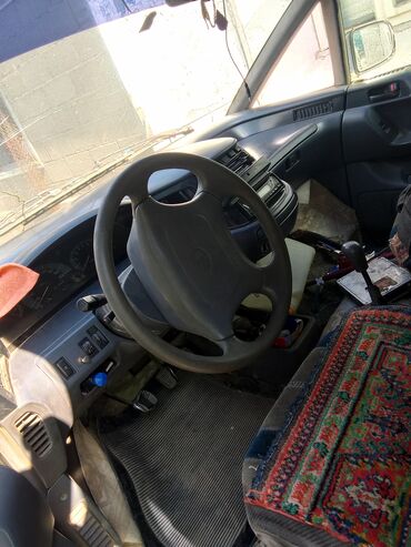 тоета карина 2: Toyota Previa: 1992 г., 2.4 л, Механика, Бензин, Минивэн