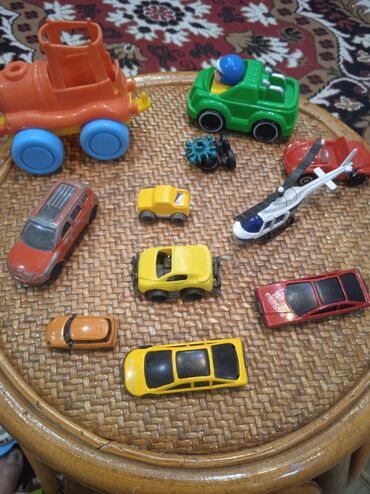 Игрушки: Продаю детские игрушеки в большом ассортименте. продай поштучно. б/у — 5