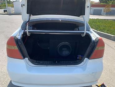 Chevrolet: Chevrolet Aveo: 1.5 l | 2011 il 291000 km Sedan — 3