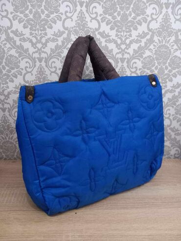 Torbe: Cena 3500 din
#torbe#tasne na lalafo.rs — 19 Torbe: Cena 3500 din
#torbe#tasne — 19