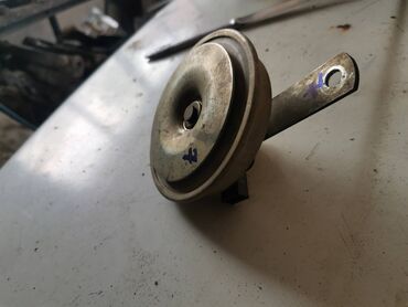 Auto delovi: Sirena Lada 21214i Niva. Polovno, ocuvano. Skinuto sa rastavljenog — 5