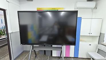 Интерактивная панель/доска на мобильной стойке - Большой сенсорный 80