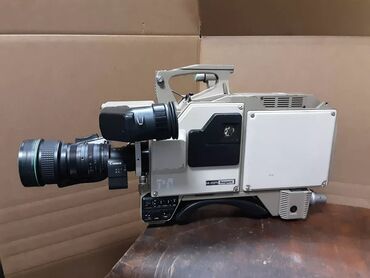 Другое электромонтажное оборудование: Профессиональный телевизионный камкордер, видеокамера ikegami hk355pa