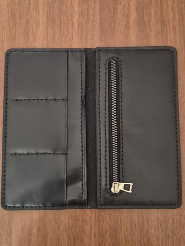 endirim kartı: Minimalist dizayna malik qara pulqabı - Material: hamar səthli — 2