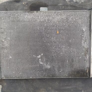 Автозапчасти: Радиатор на Мерседес бенц w211 3.2 cdi