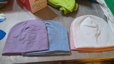 Kape: Pamučne beanie kape – jednobojne - Model: klasična beanie kapica bez — 4