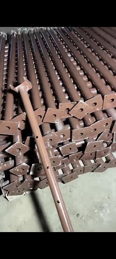 Строительные леса, стойки: Стойки телескопические 
дрек 
подпорка 
домкрат 
монолит — 14