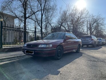 автомобили субару: Subaru Legacy: 1993 г., 2.2 л, Механика, Бензин, Седан