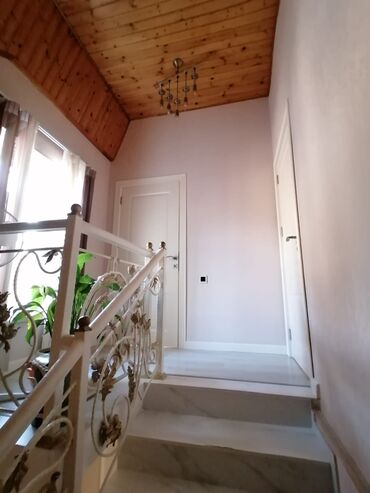 Həyət evləri və villaların satışı: Qaraçuxur qəs. 4 otaqlı, 130 kv. m, Orta təmir — 17