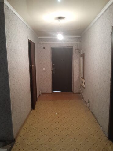 дома в нарыне: Барак, 44 кв. м, 3 бөлмө, Менчик ээси, Косметикалык оңдоо