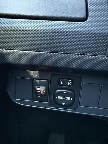 Toyota: Toyota Auris: 2008 г., 1.6 л, Робот, Бензин, Хэтчбэк — 11